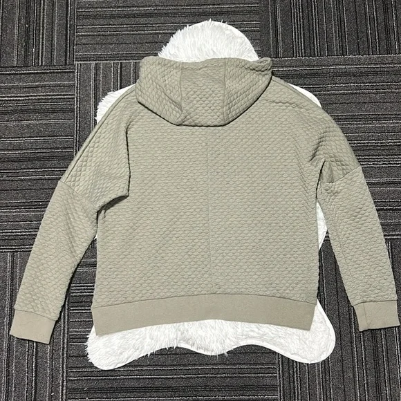 BKE Buckle Women’s Olive Green Quilted Pullover Hoodie Size Medium - Picture 15 of 16